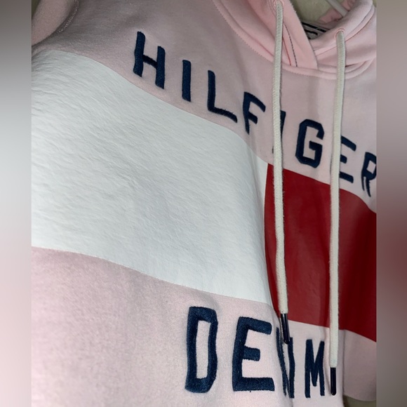 Tommy Hilfiger Cropped Hoodie - Picture 4 of 5